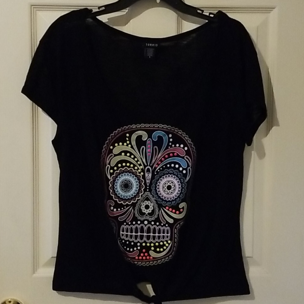 Torrid Size 0 - Sugar Skull blouse